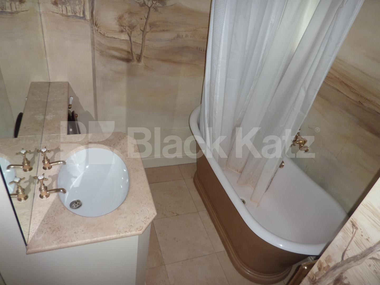 			NEW INSTRUCTION!, 2 Bedroom, 1 bath, 1 reception Flat			 Regents Park Road, REGENTS PARK - PRIMROSE HILL